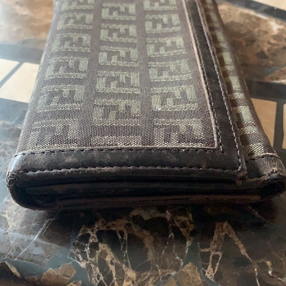 Fendi Zucca Brown & Tan Wallet! - Picture 10 of 11